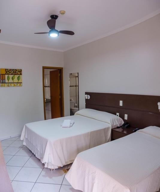 Ville Park Hotel Ourinhos Exterior foto